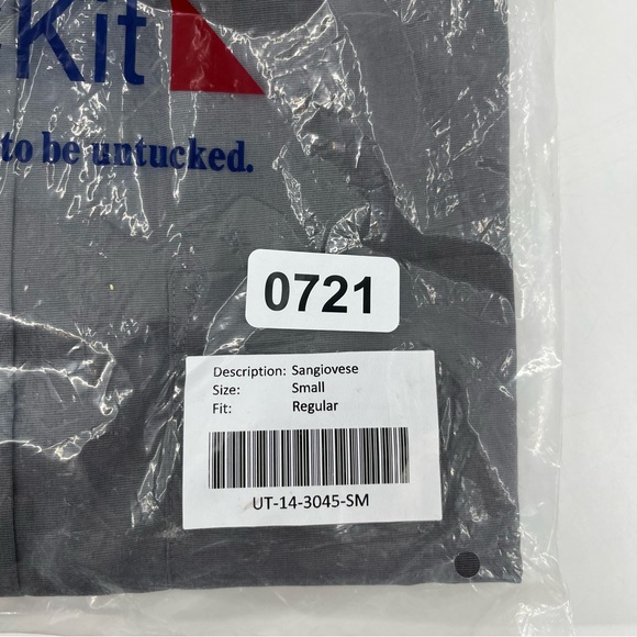 UNTUCKIT Sangiovese Gray Collared Button Down Regular Fit Wrinkle Free Small NEW - Picture 2 of 3